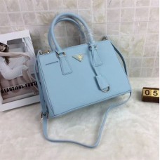 Чанта Prada Galleria 1801 от сафианова кожа 30 см светло синя