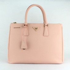 Светлорозова чанта тип „тоут“ Prada 1786 с кръстосани шарки