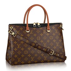 Чанта Louis Vuitton Pallas M41064 от монограмно платно