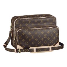 Чанта Louis Vuitton M45244 Nil Crossbody от монограмно платно