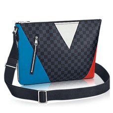 Чанта Louis Vuitton Mick MM Regatta N41640, цвят Damier Cobalt Canvas
